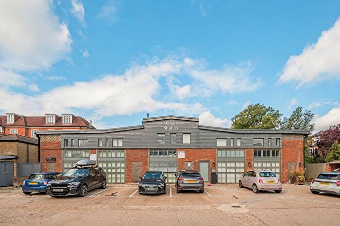 2 Bedroom Property For Sale In Elm Grove, Wimbledon, SW19