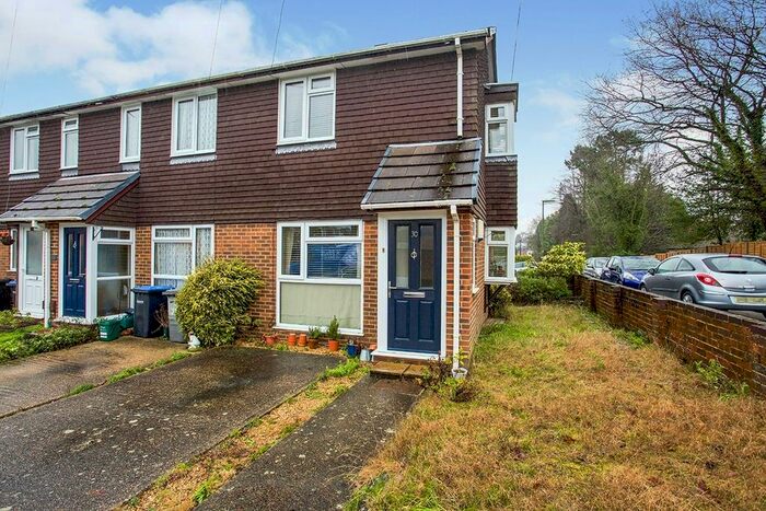 1 Bedroom Terraced House To Rent In Alexandra Road, Englefield Green, Egham, Surrey, TW20