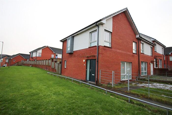 3 Bedroom End Of Terrace House For Sale In Burns Road, Greenock, PA16