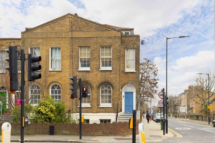 5 Bedroom Semi-Detached House To Rent In Queensbridge Road, London, E8