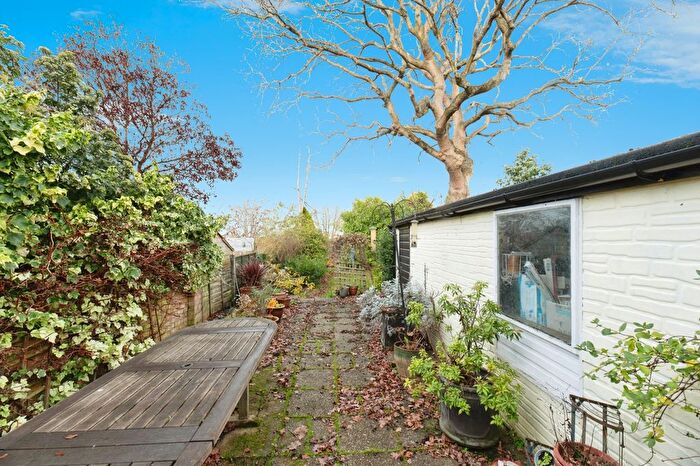 5 Bedroom Semi-detached House For Sale In Linden Gardens, Leatherhead, Surrey, KT22