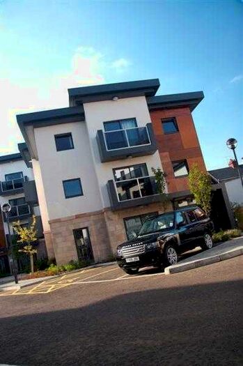 1 Bedroom Apartment To Rent In Hall View, S40