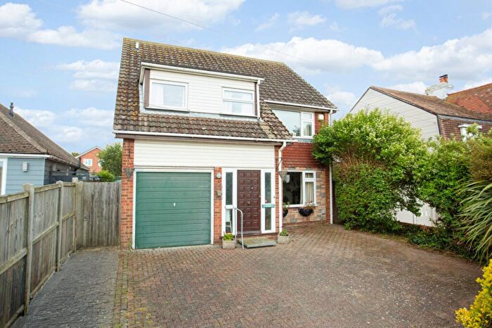 4 Bedroom Detached House For Sale In Hillborough Drive, Herne Bay, Kent, CT6