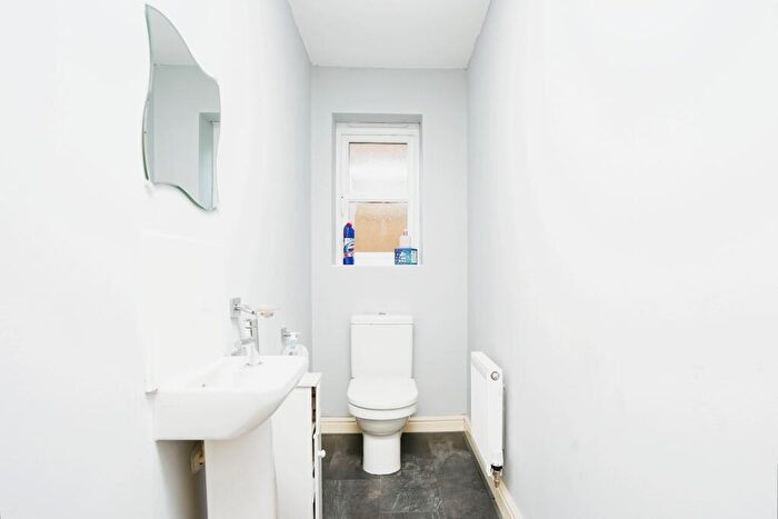 4 Bedroom Detached House For Sale In The Crescent, Melton Mowbray, LE13