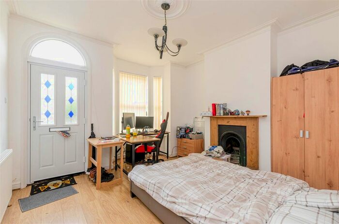 3 Bedroom Property To Rent In Gloucester Street, Norwich, NR2