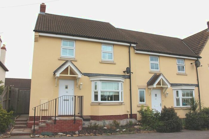 4 Bedroom End Of Terrace House To Rent In Kings Yard, Bishops Lydeard, Taunton, TA4