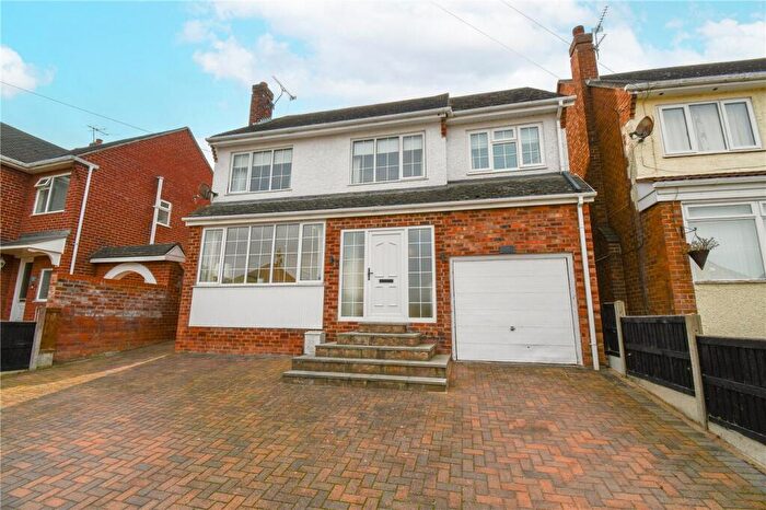 4 Bedroom Detached House For Sale In Sandstone Drive, West Kirby, Wirral, CH48