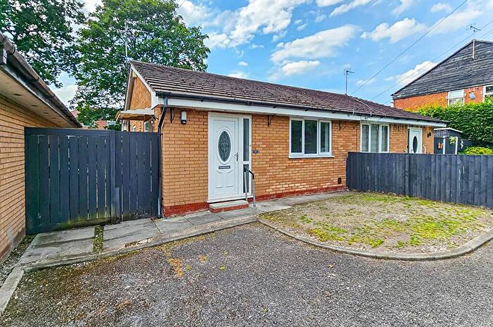 2 Bedroom Semi-Detached Bungalow To Rent In Pennistone Close, Irlam, Manchester, M44