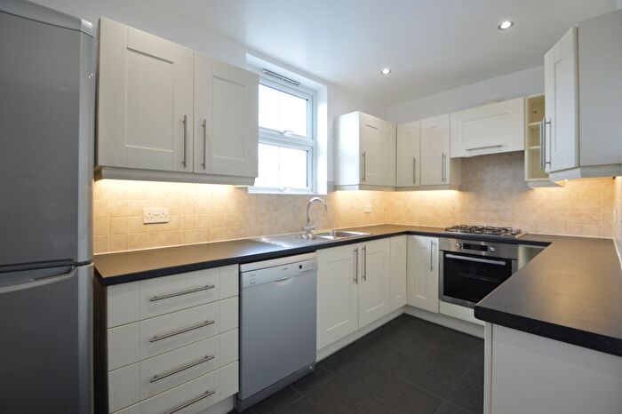 3 Bedroom Maisonette To Rent In Victoria Road, Surbiton, KT6