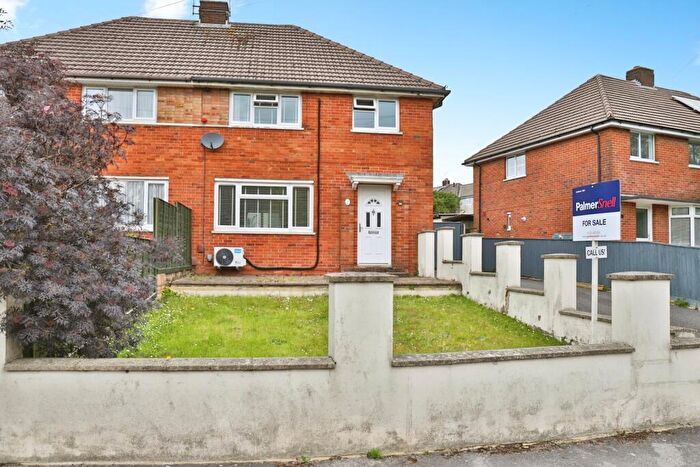 3 Bedroom Semi-Detached House For Sale In Bowden Road, Poole, Dorset, BH12