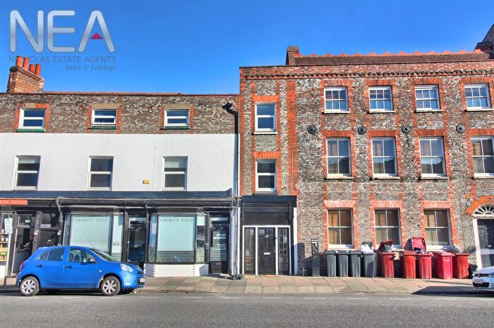 2 Bedroom Maisonette To Rent In Castle Street, Reading, RG1