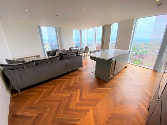 2 Bedroom Flat To Rent In Deansgate Square, Owen Street, Manchester, M15