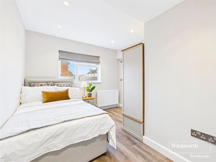 1 Bedroom Detached House To Rent In Gosbrook Road, Caversham, Reading, Berkshire, RG4