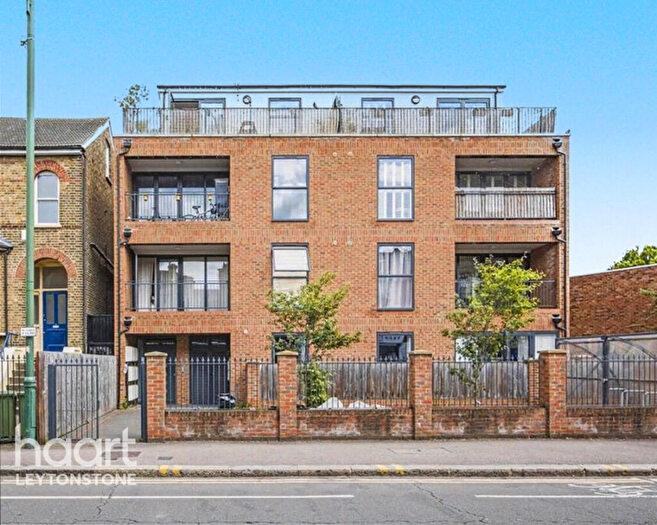 1 Bedroom Flat For Sale In High Road Leytonstone, London, E11