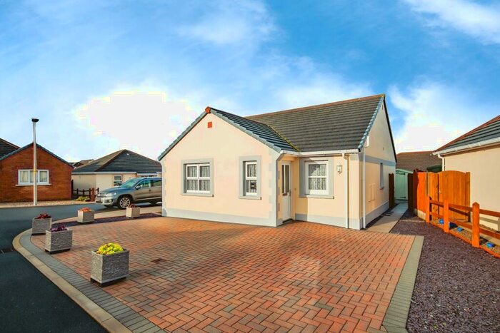 2 Bedroom Bungalow For Sale In Gibbas Way, Pembroke, Pembrokeshire, SA71