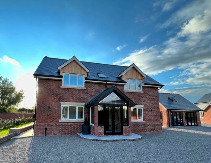 4 Bedroom Detached House To Rent In Preston Wynne, Hereford, HR1