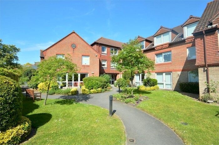 1 Bedroom Flat To Rent In Bridge Court, Springfield Meadows, Weybridge, KT13