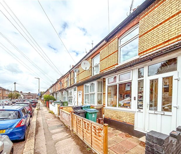 2 Bedroom Terraced House To Rent In Regent Street, Watford, Watford, WD24