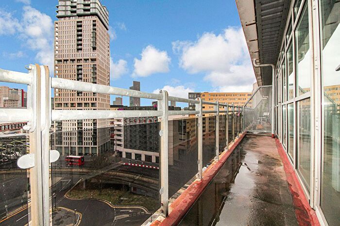 2 Bedroom Flat To Rent In Gerry Raffles Square, Stratford, E15