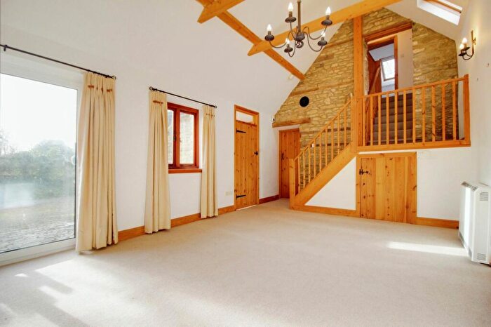 2 Bedroom Cottage To Rent In High Road, Ashton Keynes, SN6