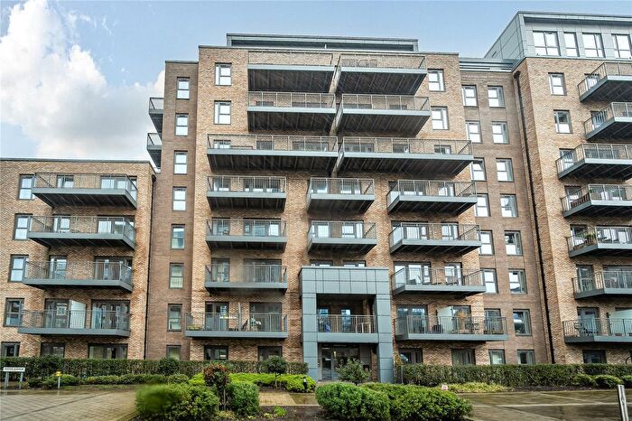 1 Bedroom Flat For Sale In Beaufort Square, Beaufort Park, Colindale, NW9