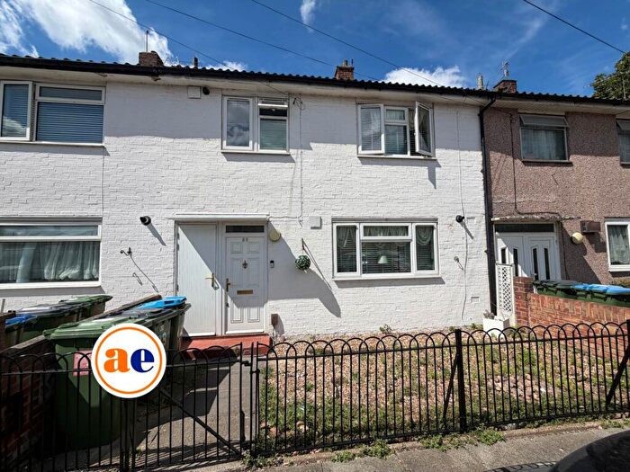 3 Bedroom House For Sale In Peterstone Road, Abbey Wood ** Video & D Floorplan Available **, SE2