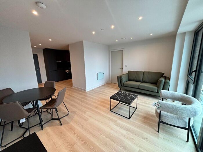 2 Bedroom Apartment To Rent In Waterhouse Tower, Dutton Street, M3