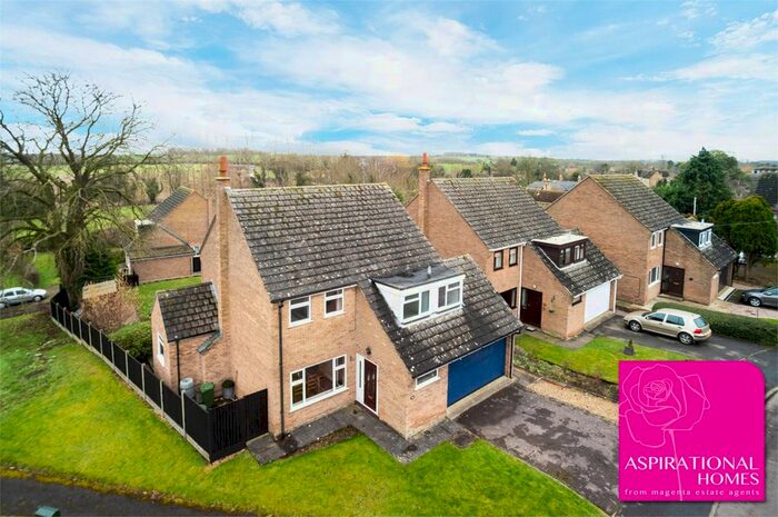 4 Bedroom Detached House For Sale In St. Andrews Close, Titchmarsh, Kettering, Northamptonshire, NN14