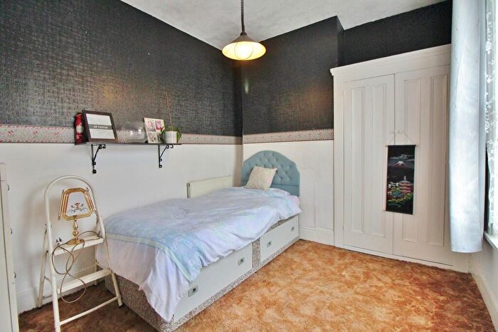 2 Bedroom Semi-Detached House For Sale In Walker Road, Stamshaw, PO2
