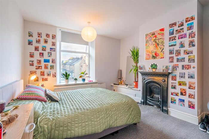 6 Bedroom House To Rent In Hoole Road, Broomhill, Sheffield, S10