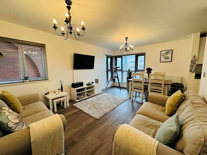 2 Bedroom Apartment To Rent In Lodge Lane, Derby, DE1