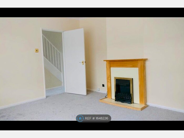 2 Bedroom Terraced House To Rent In Boxgrove Road, London, SE2