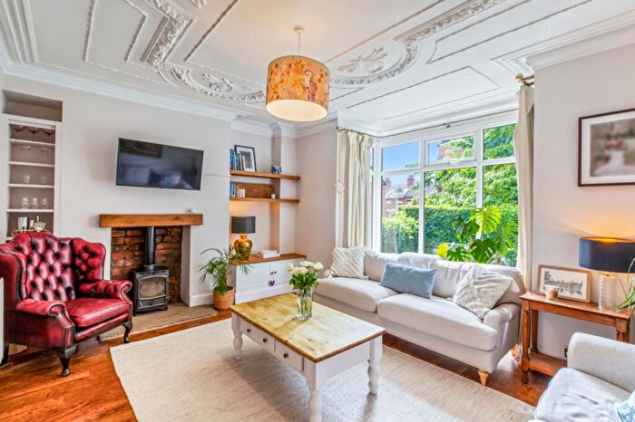 4 Bedroom End Of Terrace House For Sale In Methley Terrace, Leeds, LS7