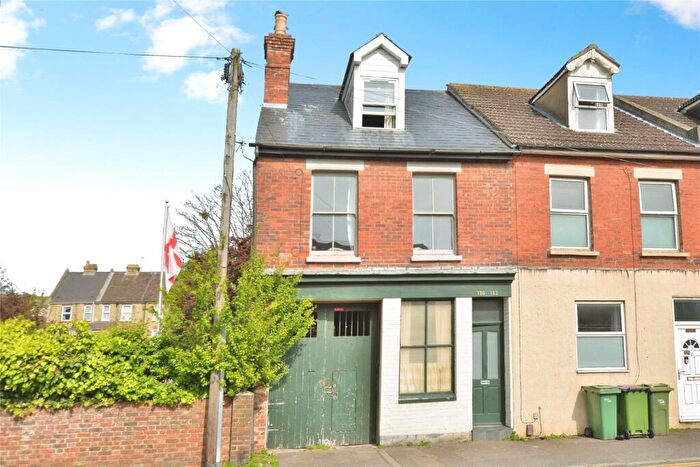 2 Bedroom End Of Terrace House For Sale In Foord Road, Folkestone, Kent, CT19