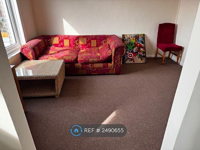1 Bedroom Flat To Rent In Woolston, Southampton, SO19
