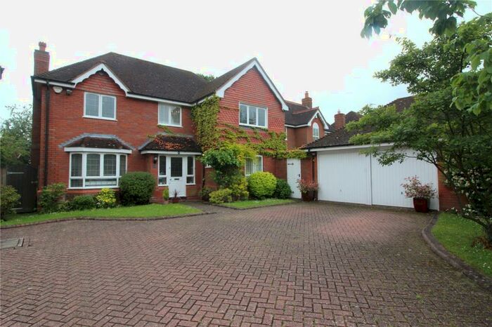 4 Bedroom Detached House To Rent In Chelveston Crescent, Solihull, B91