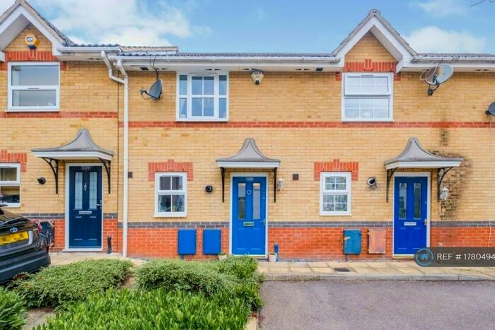 2 Bedroom Terraced House To Rent In Brookhill Road, London, SE18