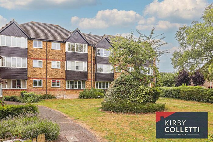 2 Bedroom Apartment To Rent In River Meads, Stanstead Abbotts, SG12