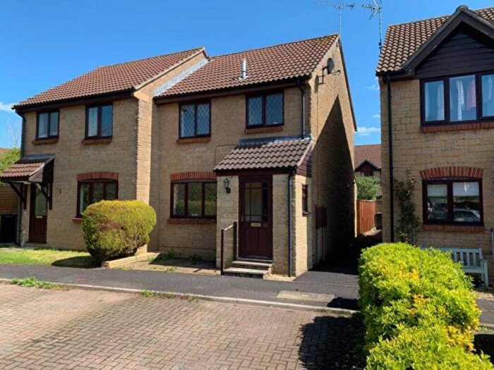 3 Bedroom Semi Detached House To Rent In Priory Mead, Bruton, BA10