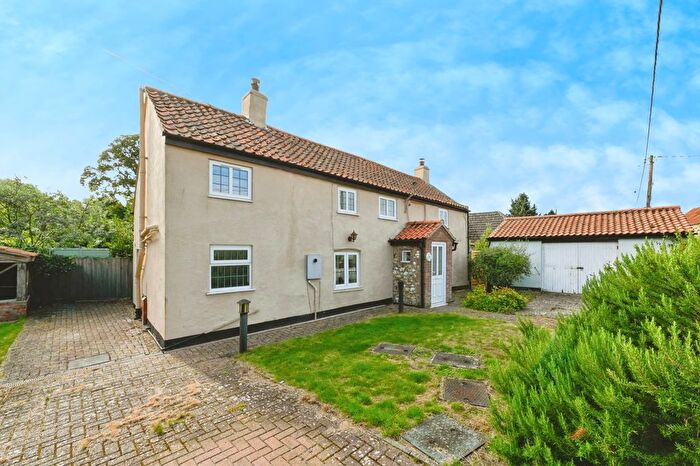 2 Bedroom Detached House For Sale In Oxborough Road, Stoke Ferry, King's Lynn, Norfolk, PE33