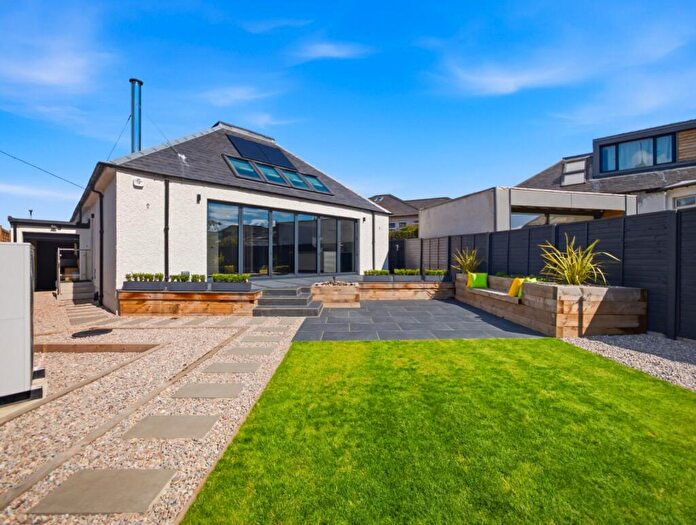 4 Bedroom Detached House To Rent In Loch Road, Blackhall, Edinburgh, EH4