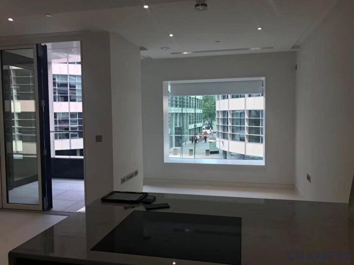 1 Bedroom Flat To Rent In Sugar Quay, EC3R