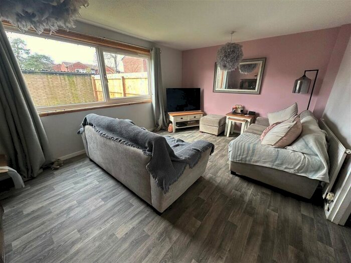 3 Bedroom Semi-Detached House To Rent In Steyning Close, Corby, NN18