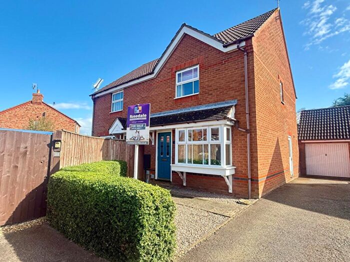 3 Bedroom Semi Detached House For Sale In Churchfields Road, Folkingham, Sleaford, NG34
