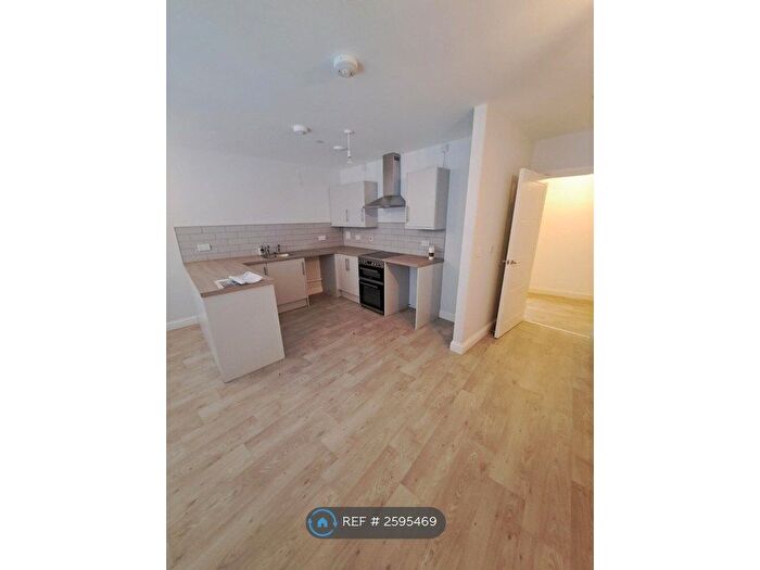 2 Bedroom Flat To Rent In Upper Dock Street, Newport, NP20