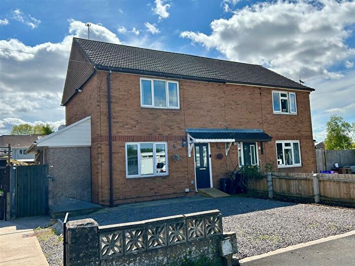 2 Bedroom Semi-detached House For Sale In Caemawr Road, Caldicot, NP26