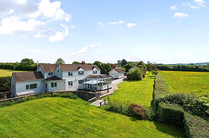 4 Bedroom Cottage For Sale In Shortwood Road, Pucklechurch, Bristol, Gloucestershire, BS16