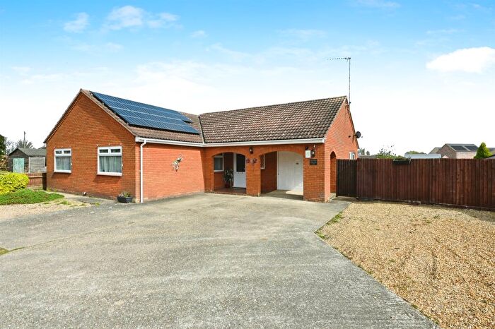 4 Bedroom Detached Bungalow For Sale In Station Road North, Walpole Cross Keys, King's Lynn, PE34