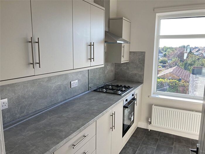 2 Bedroom Flat To Rent In Tolworth Parade, East Road, Chadwell Heath, Essex, RM6