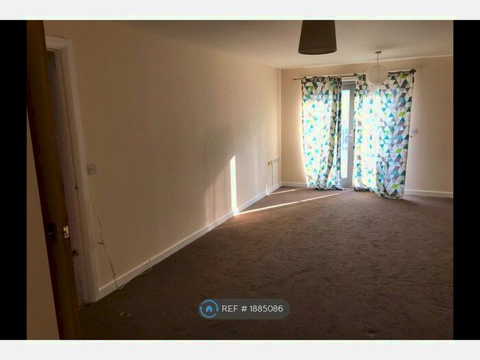 2 Bedroom Flat To Rent In Feltham, Feltham, TW14